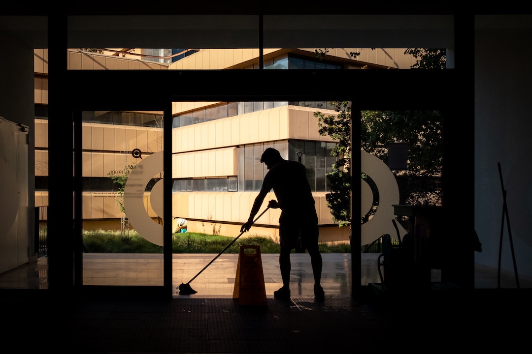 What Are The Benefits of Office Janitorial Services?