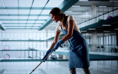 Variable Shift Cleaning vs. Day Cleaning: Finding the Right Schedule for Your Facility
